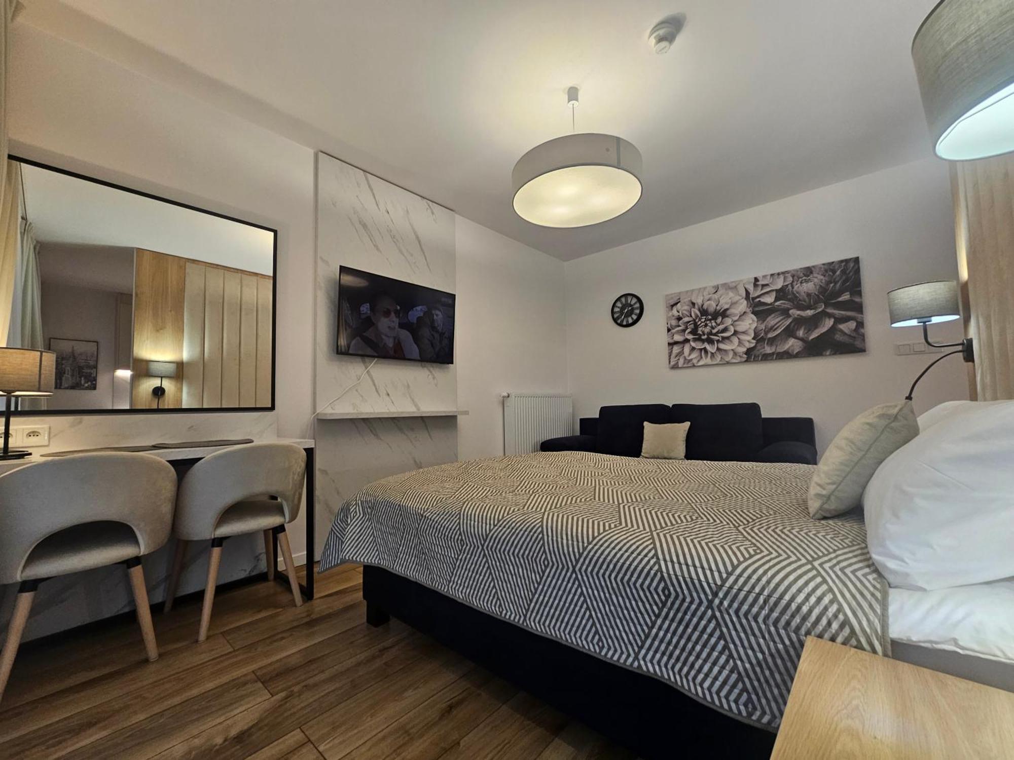 City Sense New Apartments - Main Station And City Center Вроцлав Экстерьер фото