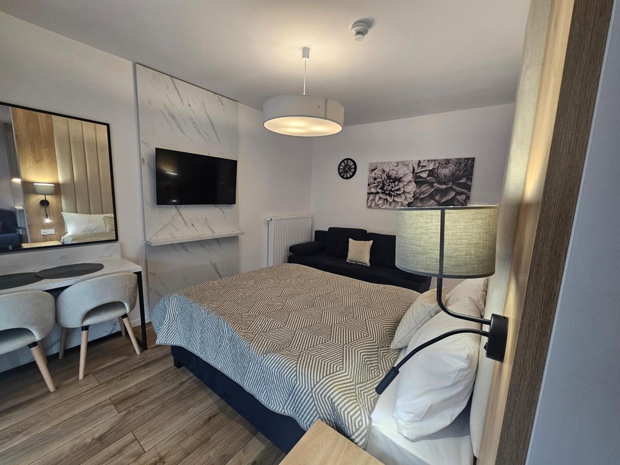 City Sense New Apartments - Main Station And City Center Вроцлав Экстерьер фото
